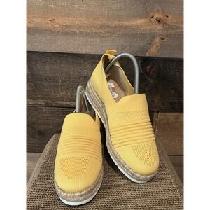 Adrienne Vittadini Sport 8.5 Niko Espadrille Yellow Slip On Shoes Fabric Comfort